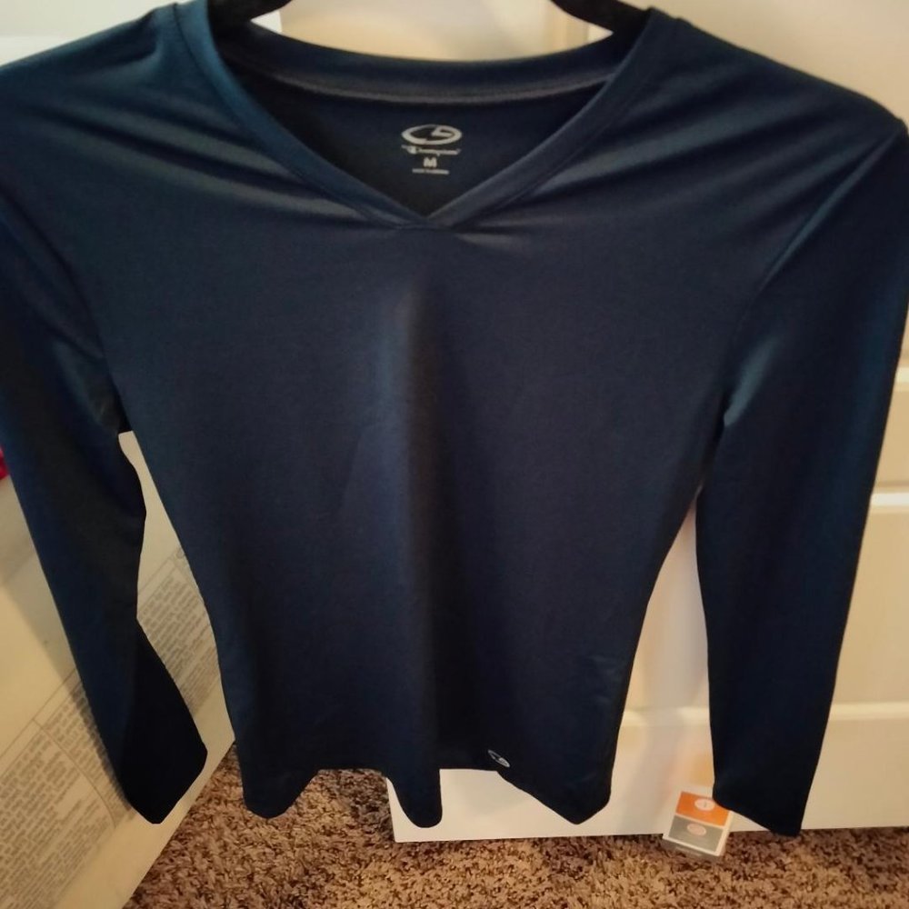 V neck Champion  top